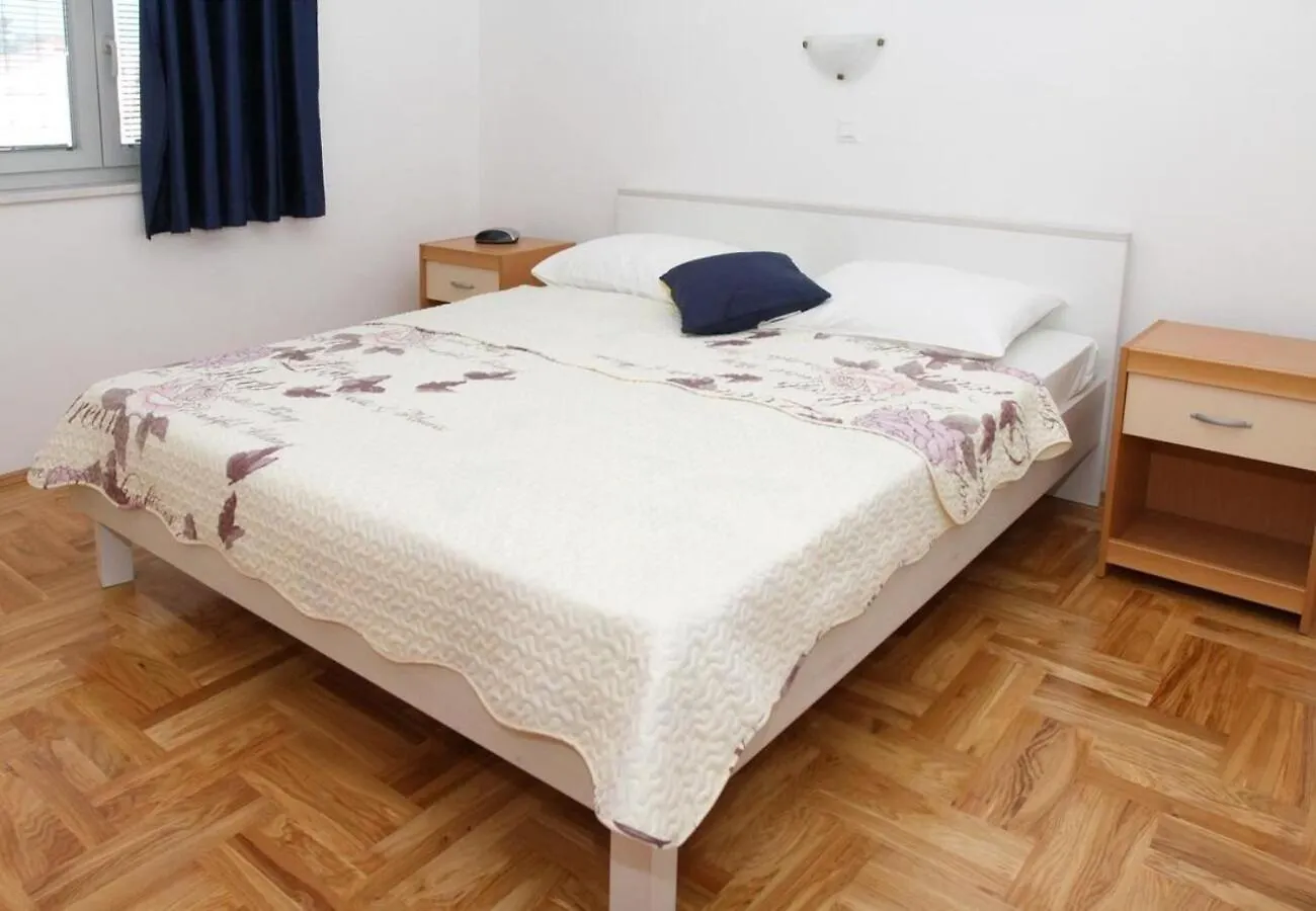 Apartments Mari 佩特坎内 克罗地亚