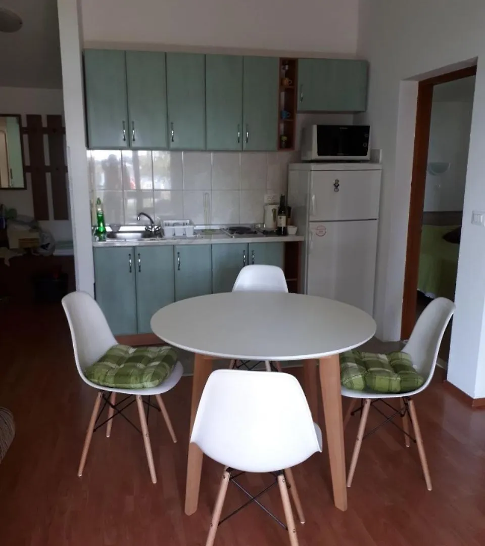 Apartments Mari 佩特坎内